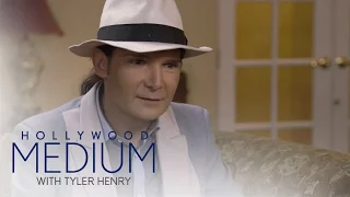 Tyler Henry Shocks Corey Feldman With Spot-on Reading | Hollywood Medium with Tyler Henry | E!