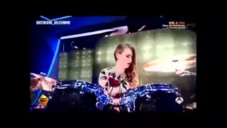 Cara delevingne play drum