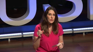 Como errar menos ao escolher uma carreira específica na adolescência | Sabine Righetti | TEDxUSP