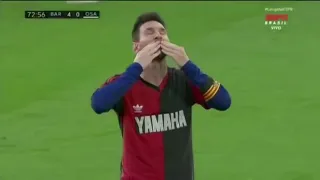 MESSI FAZ LINDA HOMENAGEM A MARADONA