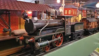 Carette live steam spirit fired locomotive with 6 car passenger train 1 gauge