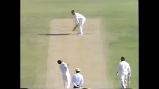 Ambrose, Bishop and co decimate the Aussie batting at the WACA Perth 1992/93