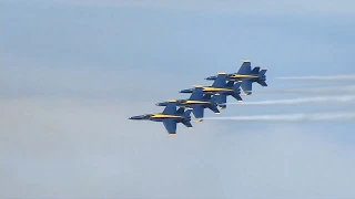 Blue Angels soar over San Francisco for Fleet Week