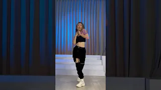 Lisa's solo part here is so hard 🥹🥹🥹 | Taeyang - SHOONG dance cover Indonesia by Nadya Teja