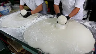 Amazing! sticky rice cake(chapsalttock) master with son / Korean street food