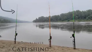 Missouri River Exploring! Bank fishing for Blue Catfish!!