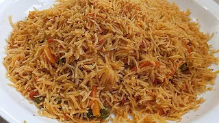 Cooking Bukhari rice with carrots and raisins will make you love it forever