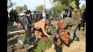 Перезахоронение останков советских воинов в Белой Березке.