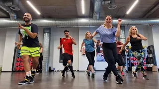 Somos Latinos (Play-n-Skillz, Gente de Zona & Dale Pututi) - Coreografía Zumba