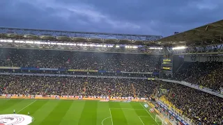 Marş söylerken yumruk göklerde-Fenerbahçe 1-1 Trabzonspor