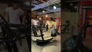 This spotter saved my life.🤯 (Tiktok : @roblewy) #shorts #gym