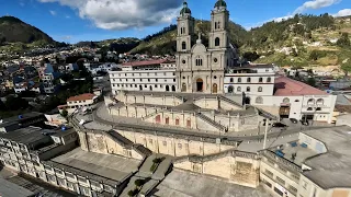 Sobrevuela la Iglesia de San Francisco en Azogues con un dron FPV! 4K ....DALE LIKE SUBSCRIBETE!!