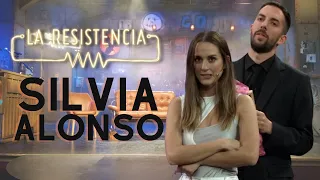 🔥 SILVIA ALONSO en LA RESISTENCIA: Tensión SEXUAL Resuelta con David Broncano