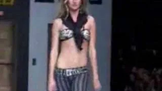 desfile gisele para colcci