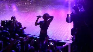 Keri Hilson - Turn My Swag On - Trianon Paris (09/10/11)