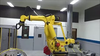 Fanuc Model M-900iB/700 6-Axis Material Handling Robot