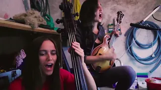 Toxic (Britney Spears) Cover - Julia Hofer & Jacky Bastek