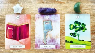 THIS READING WHAT'S TO REVEAL A SECRET TO YOU! 📖🔑🍀 | Pick a Card Tarot Reading
