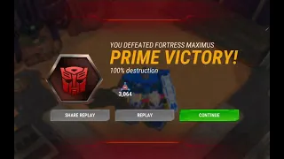 Fortress Maximus Transformers Titan Combat.