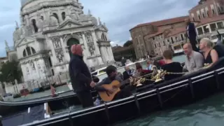 Gondola Ride Musicisti e Cantante