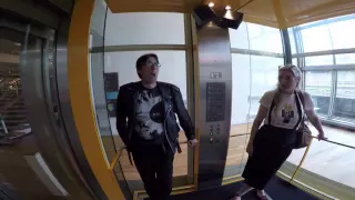 The Singing Elevator / Lift