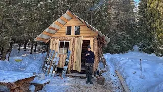 BUILD A LOG CABIN IN THE FOREST | TWO YEARS OF CONSTRUCTION OF A TAIGA HUT IN TWO HOURS