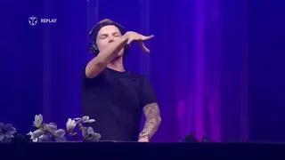 Avicii - Rapture Vs. Blessed Live At Mainstage, Tomorrowland 2015