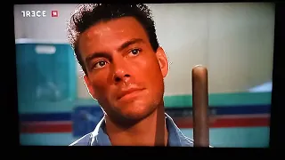 Death warrant(1990)-Jean Claude Van Damme fight in laundry scene