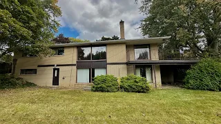 I Explored An NHL Hall Of Fame Legend’s ABANDONED 1960’s Mid Century DREAM HOME ~ WHAT DID I FIND?!?