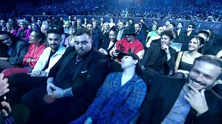 Spreen se queda dormido en los Premios Esland de grefg 😂😂😂😂