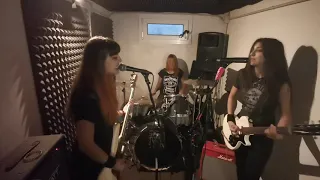 Smalltown Tigers - I Want It Now live for Saturday Night Punk Rock Live