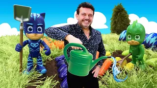 El huerto mágico de los Héroes en Pijama . Vídeos de juguetes PJ Masks en español.