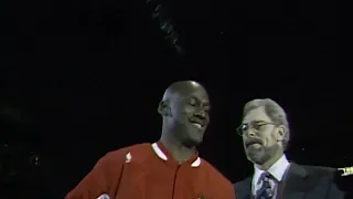 Michael Jordan pranks Penny Hardaway during 1996 All-Star Game intros