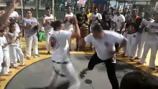 jogo bonito capoeira