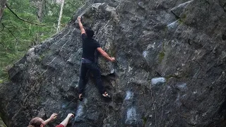 Revelstoke Bouldering - Asterisk (V4)
