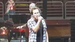 "Baba O'Riley & Yellow Ledbetter" Pearl Jam@Wells Fargo Center Philadelphia 10/22/13