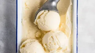 Creamy Homemade Ice Cream Recipe - No Ice Cream Maker Needed