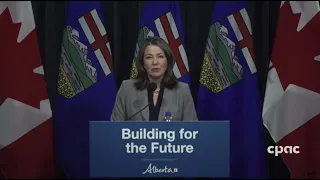 Alberta Premier Danielle Smith provides update on provincial immigration program – April 3, 2023