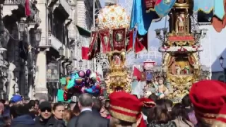 Festa Sant'Agata, al via la sfilata di candelore, ordini e bande musicali