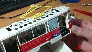 Сборная модель от AVD models трамвай КТМ-5М3 в масштабе 1:43 с авторскими доработками