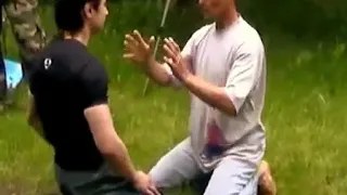 [KARMA] MÖCHTEGERN CHI MEISTER VS. MARTIAL ARTS KÄMPFER [FAIL]