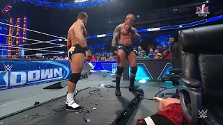 Solo Sikoa es brutalmente atacado por Randy Orton - WWE SmackDown 12 de Enero 2024 Español