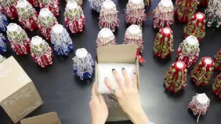 Carved candles. Packaging process.