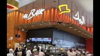 Al Baik | Dubai Mall | long queue | no review | waiting time 3 hours