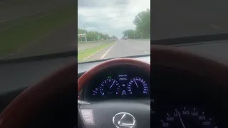 Мощный разгон Lexus LS 460