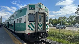 FULL EMERGENCY HORN!!! GO TRANSIT 251 AT KING CITY (06-14-23)