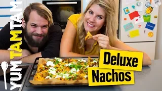 Nachos Deluxe // mit Hackfleisch, Champignons und viel Käse // #yumtamtam