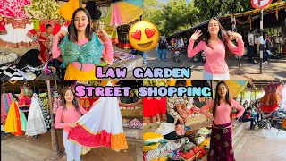 WOW! Law Garden Ahmedabad ki best Street Shopping Ghagra and Chaniya Choli | Papa ho gaye Shock