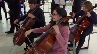 Flashmob Grand Orchestra in the shopping center Athena in Odessa