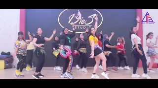 Aah Wa Noss - Nancy Ajram | Belly Fit Dance | Shimmers Janet
